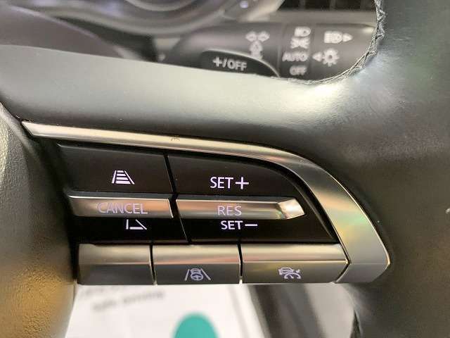 マツダ ＭＡＺＤＡ３　ファストバック １．８ ＸＤ バーガンディ セレクション ディーゼルターボ R1年 () 99