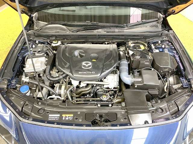 マツダ ＭＡＺＤＡ３　ファストバック １．８ ＸＤ バーガンディ セレクション ディーゼルターボ R1年 () 99