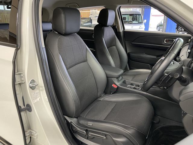 ホンダ ヴェゼル １．５ Ｅ：ＨＥＶ Ｚ ４ＷＤ R6年 () 99