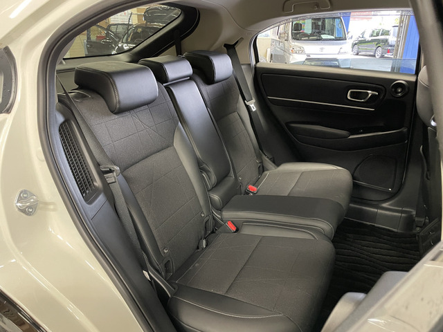 ホンダ ヴェゼル １．５ Ｅ：ＨＥＶ Ｚ ４ＷＤ R6年 () 99