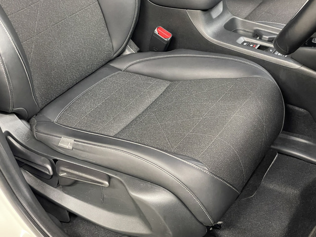 ホンダ ヴェゼル １．５ Ｅ：ＨＥＶ Ｚ ４ＷＤ R3年 () 99