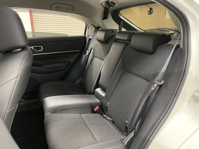 ホンダ ヴェゼル １．５ Ｅ：ＨＥＶ Ｚ ４ＷＤ R3年 () 99