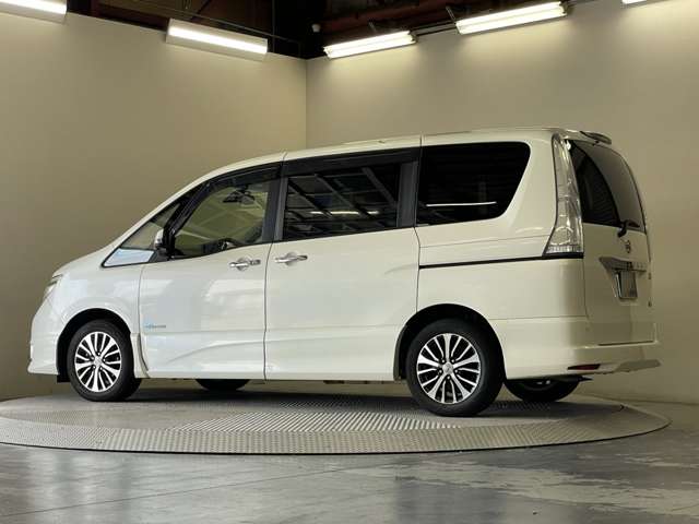 日産 セレナ ２．０ ハイウェイスター Ｖセレクション＋ＳＡＦＥＴＹ Ｓ－ＨＹＢＲＩＤ H28年 (甲信越・北陸) 99