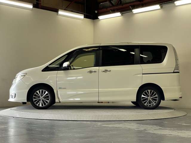 日産 セレナ ２．０ ハイウェイスター Ｖセレクション＋ＳＡＦＥＴＹ Ｓ－ＨＹＢＲＩＤ H28年 (甲信越・北陸) 99