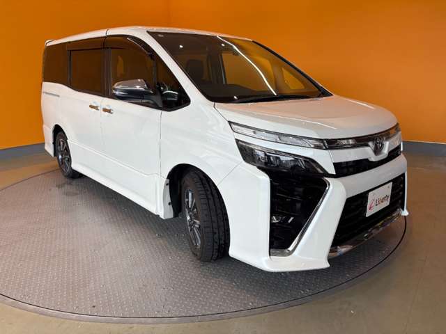 トヨタ ヴォクシー ２．０ ＺＳ 煌ＩＩＩ R3年 () 99