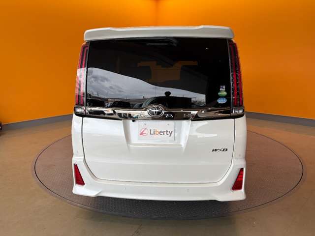 トヨタ ノア ２．０ ＳＩ ＷＸＢＩＩ R2年 () 99