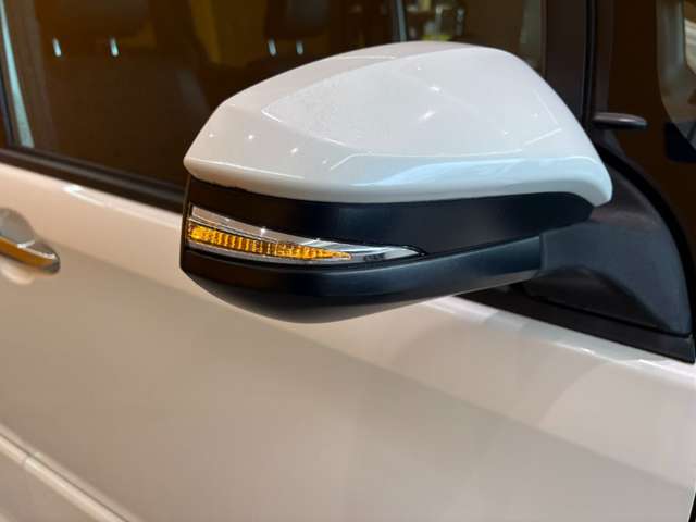 トヨタ ノア ２．０ ＳＩ ＷＸＢＩＩ R2年 () 99