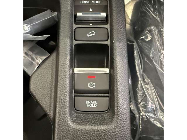 ホンダ ヴェゼル １．５ Ｅ：ＨＥＶ Ｚ R8年 (近畿) 99