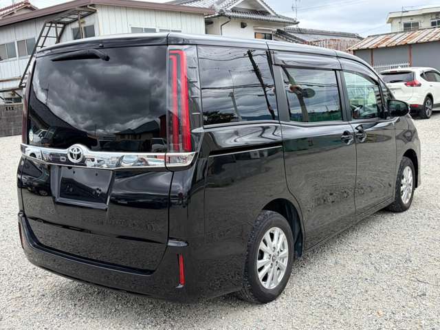 トヨタ ノア ２．０ Ｇ R3年 () 99
