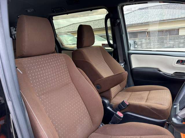 トヨタ ノア ２．０ Ｇ R3年 () 99