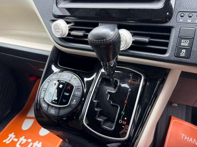 トヨタ ノア ２．０ Ｇ R3年 () 99