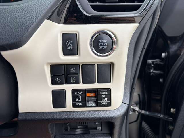 トヨタ ノア ２．０ Ｇ R3年 () 99