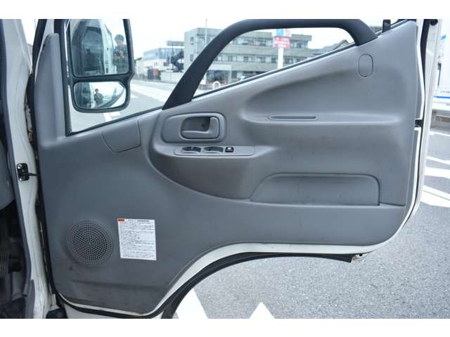 日野自動車 デュトロ ４．０ＤＴ ダブルキャブ 全低床 R1年 (近畿) 99