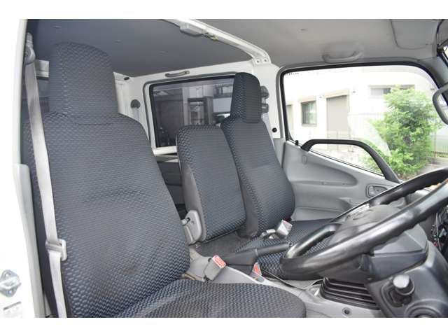 日野自動車 デュトロ ４．０ＤＴ ダブルキャブ 全低床 R1年 (近畿) 99