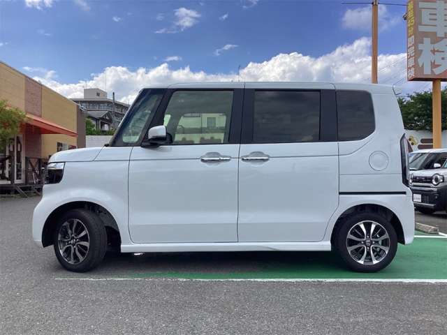 ホンダ Ｎ　ＢＯＸ カスタム ６６０ R8年 (近畿) 99