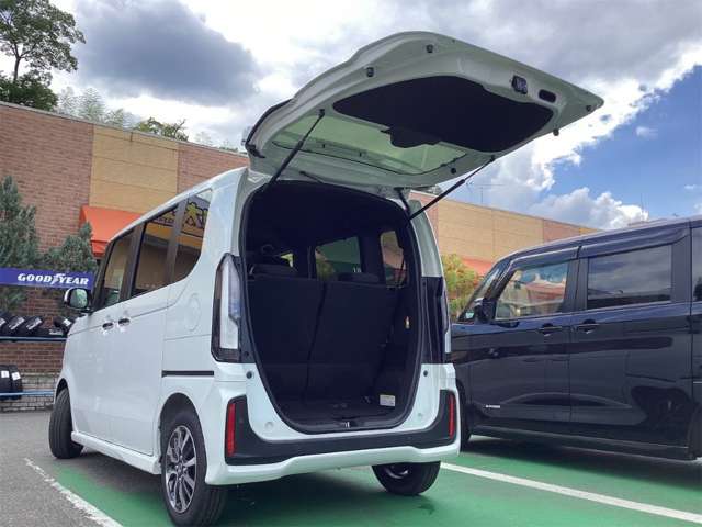 ホンダ Ｎ　ＢＯＸ カスタム ６６０ R8年 (近畿) 99