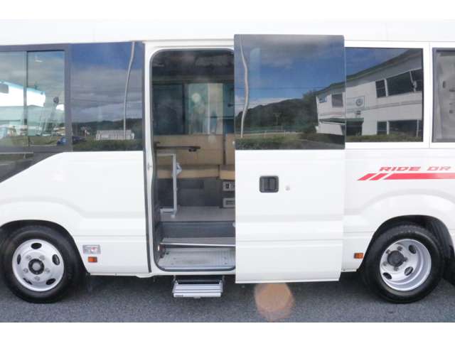 日野自動車 リエッセＩＩ ＲＶビックフット R1年 () 99