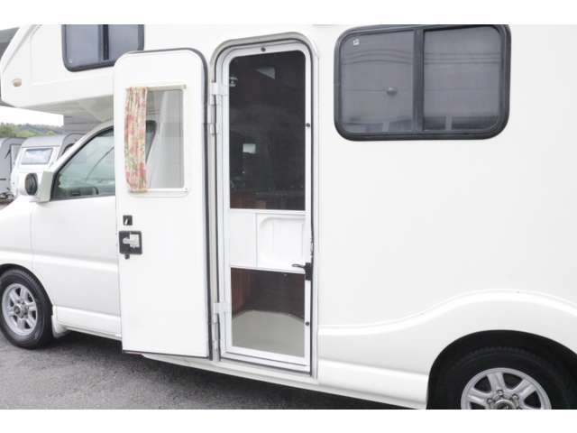 トヨタ グランドハイエース ナッツＲＶ H16年 () 99