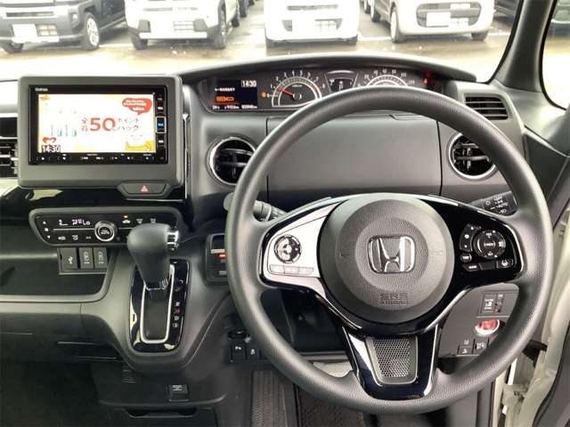 ホンダ Ｎ　ＢＯＸ カスタム ６６０ Ｌ R5年 (四国) 99