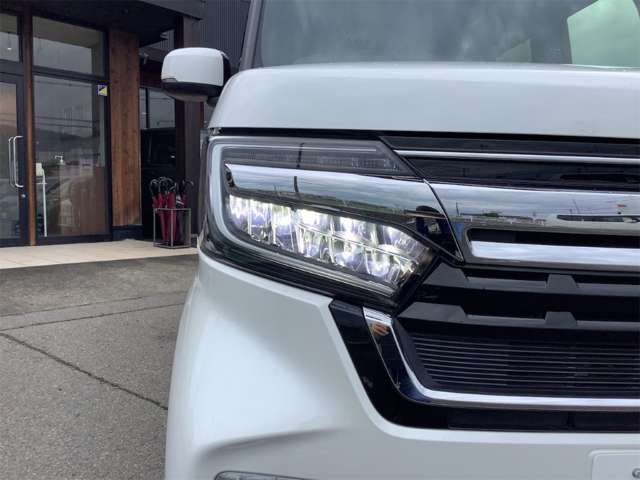 ホンダ Ｎ　ＢＯＸ カスタム ６６０ Ｌ R5年 (四国) 99
