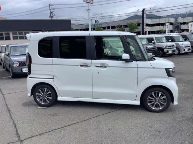 ホンダ Ｎ　ＢＯＸ カスタム ６６０ Ｌ R5年 (四国) 99