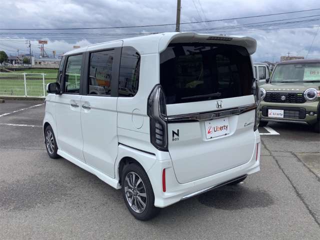 ホンダ Ｎ　ＢＯＸ カスタム ６６０ Ｌ R5年 (四国) 99