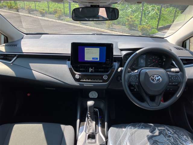 トヨタ カローラ　ツーリング　ハイブリッド １．８ ハイブリッド Ｘ Ｅ－ＦＯＵＲ ４ＷＤ R8年 (東海) 99