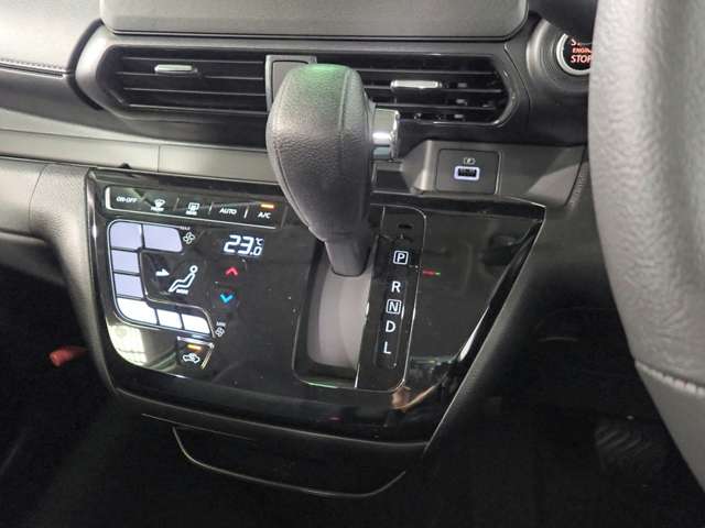 日産 デイズ ６６０ ハイウェイスターＸ R8年 () 99