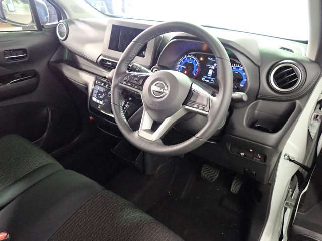 日産 デイズ ６６０ ハイウェイスターＸ R8年 () 99