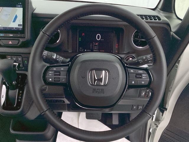 ホンダ Ｎ　ＢＯＸ カスタム ６６０ ブラック スタイル R8年 (近畿) 99