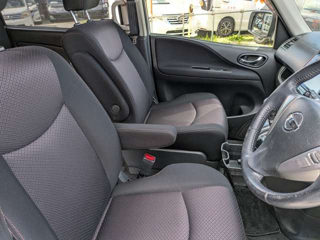 日産 セレナ ２．０ ハイウェイスター Ｖセレクション H24年 () 99