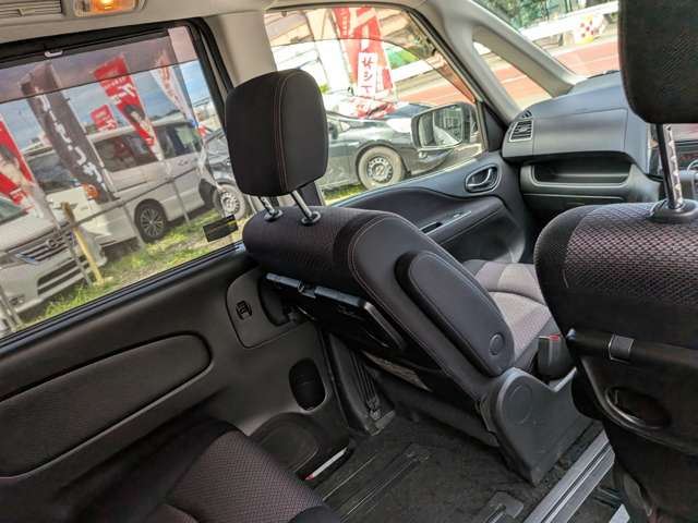 日産 セレナ ２．０ ハイウェイスター Ｖセレクション H24年 () 99