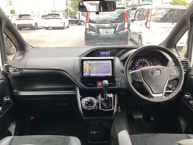 トヨタ ヴォクシー ２．０ ＺＳ 煌ＩＩＩ R3年 (近畿) 99