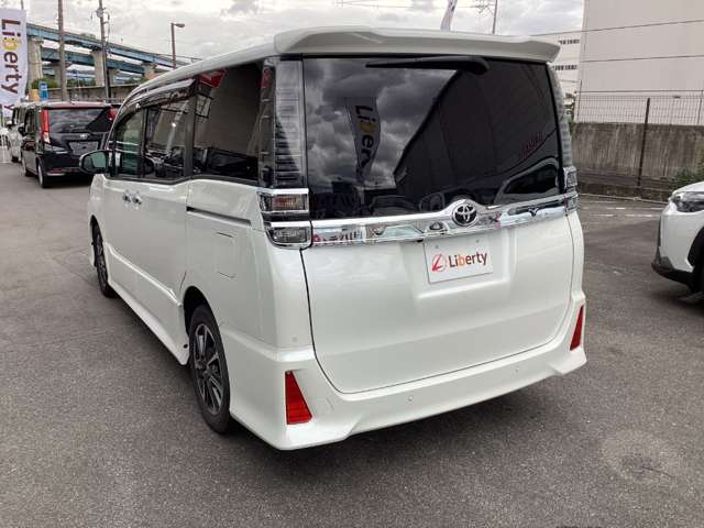 トヨタ ヴォクシー ２．０ ＺＳ 煌ＩＩＩ R3年 (近畿) 99