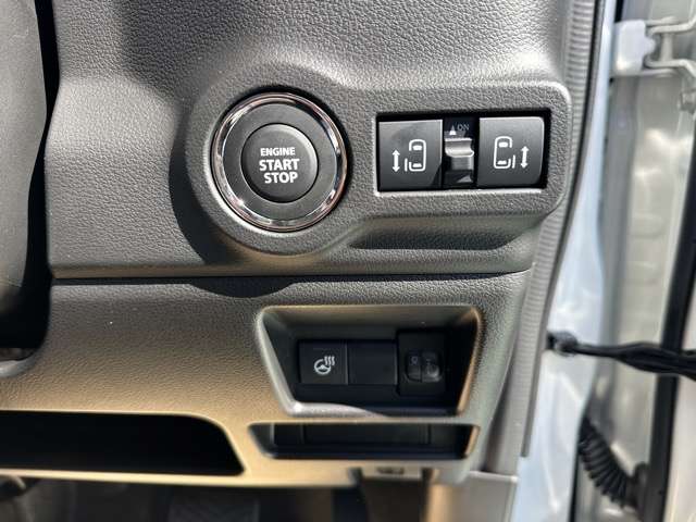 スズキ スペーシア　ギア ６６０ カスタム ハイブリッド ＸＳターボ ４ＷＤ R8年 () 99