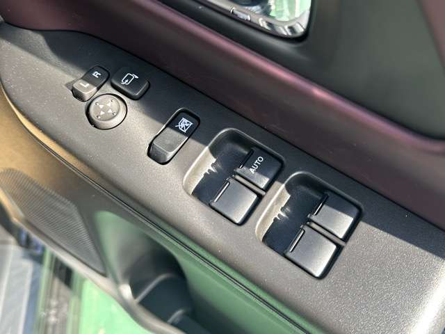 スズキ スペーシア　ギア ６６０ カスタム ハイブリッド ＸＳターボ R8年 (東海) 99