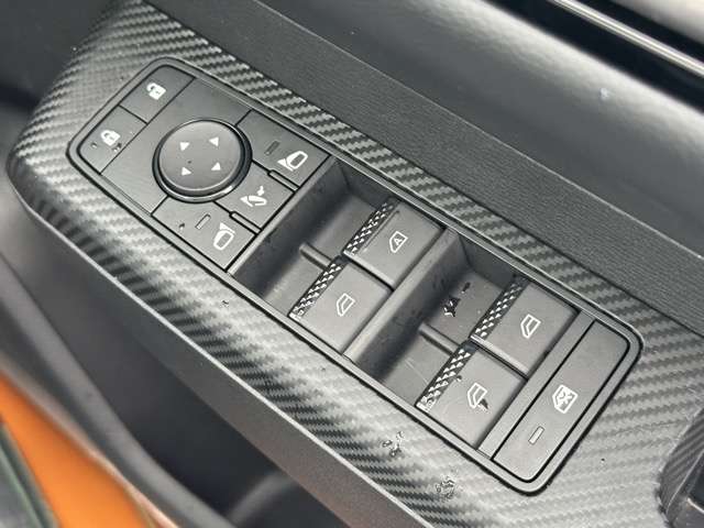 三菱 トライトン ２．４ ＧＳＲ ディーゼルターボ ４ＷＤ R7年 () 99