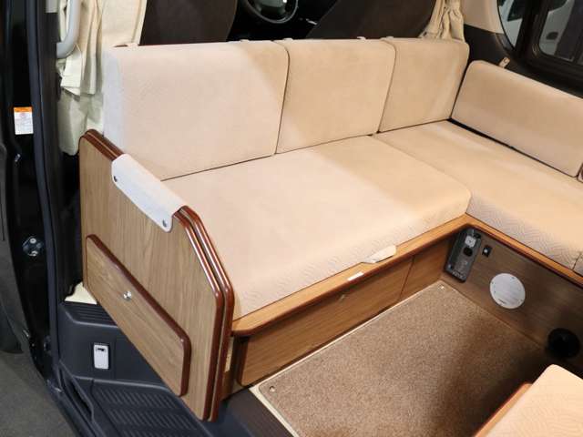 トヨタ ハイエースバン キャンピング R2年 (北海道) 99