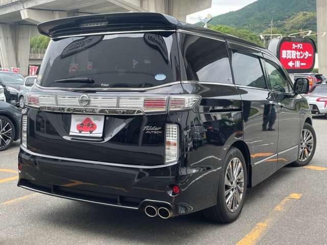 日産 エルグランド ２．５ ライダー ブラックライン H27年 (九州・沖縄) 99