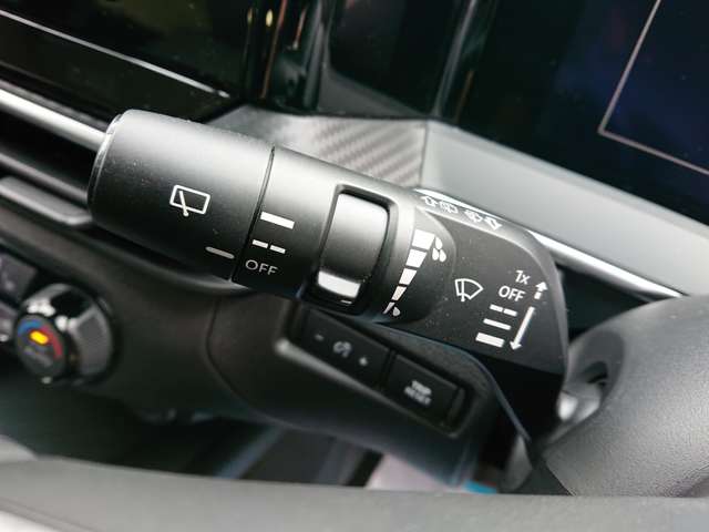 日産 ノート １．２ Ｓ ＦＯＵＲ ４ＷＤ R3年 (東北) 99