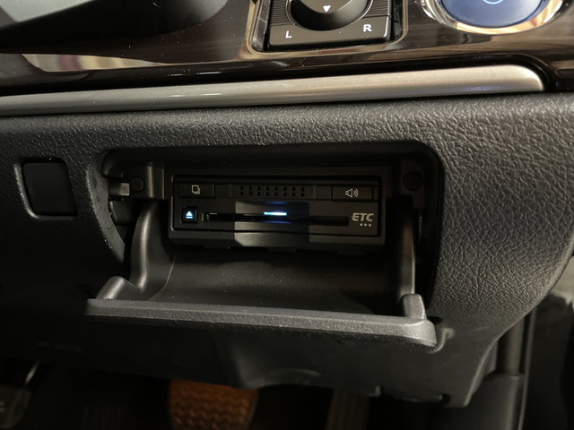 トヨタ クラウン　ハイブリッド ハイブリッド ２．５ Ｇ H29年 () 99