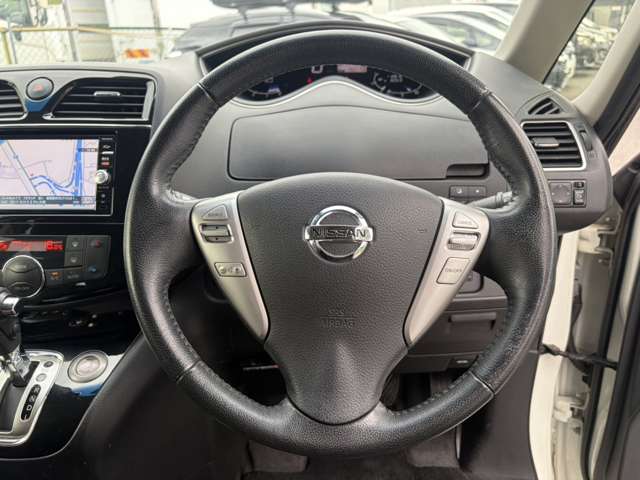 日産 セレナ ２．０ ハイウェイスター Ｖセレクション＋ＳＡＦＥＴＹ Ｓ－ＨＹＢＲＩＤ H27年 () 99