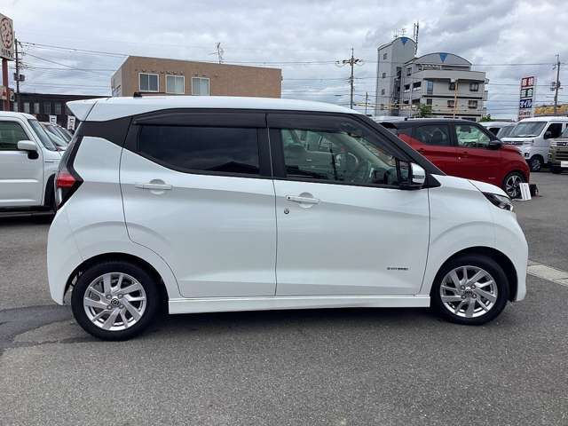 日産 デイズ ６６０ ハイウェイスターＸ R4年 () 99