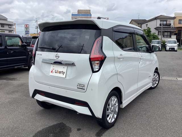 日産 デイズ ６６０ ハイウェイスターＸ R4年 () 99