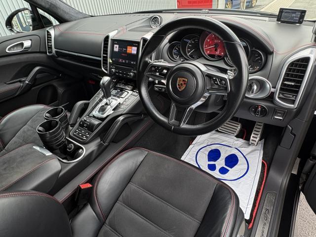ポルシェ カイエン ＧＴＳ ティプトロニックＳ ４ＷＤ H29年 (近畿) 99