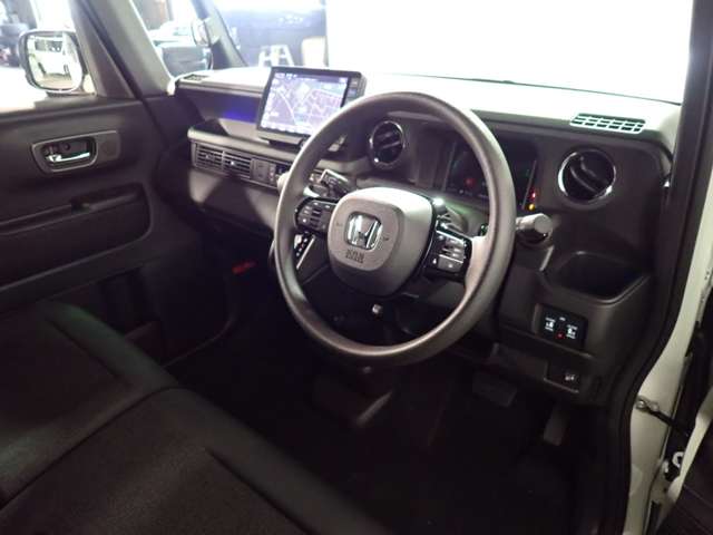ホンダ Ｎ　ＢＯＸ カスタム ６６０ R8年 () 99