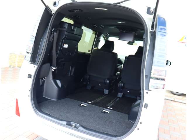 トヨタ ヴォクシー ２．０ ＺＳ 煌ＩＩ R1年 (関東) 99