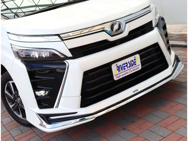トヨタ ヴォクシー ２．０ ＺＳ 煌ＩＩ R1年 (関東) 99
