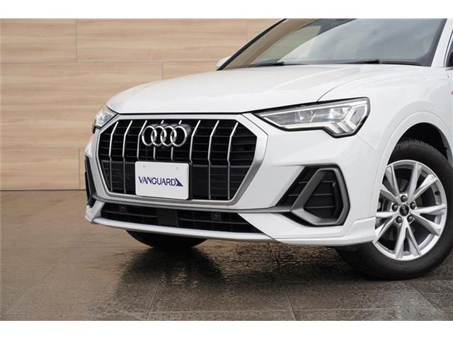 アウディ Ｑ３ ３５　ＴＦＳＩ　Ｓライン R2年 (中国) 99