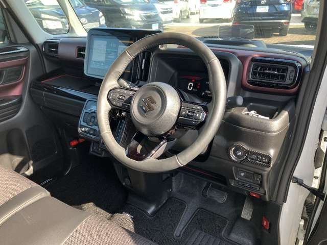 スズキ スペーシア　ギア ６６０ カスタム ハイブリッド ＸＳターボ ４ＷＤ R7年 () 99